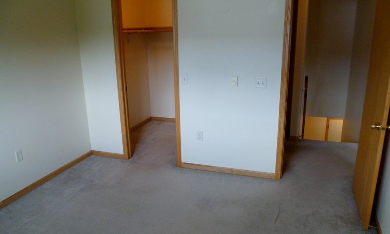 large closet in 3 bedroom apartment rental in menomonie wi